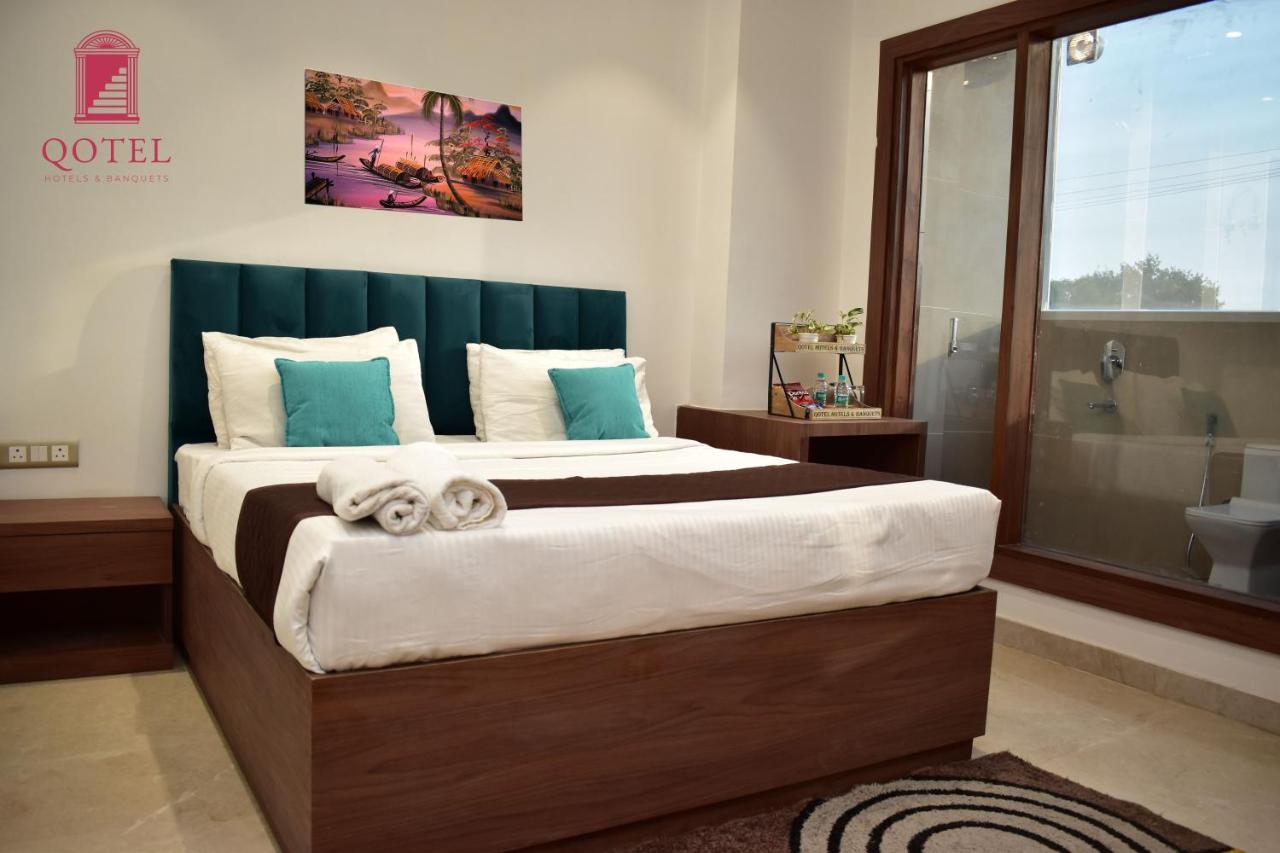 Qotel Hotel Signature Bnb-Ashok Vihar New Delhi Exterior photo