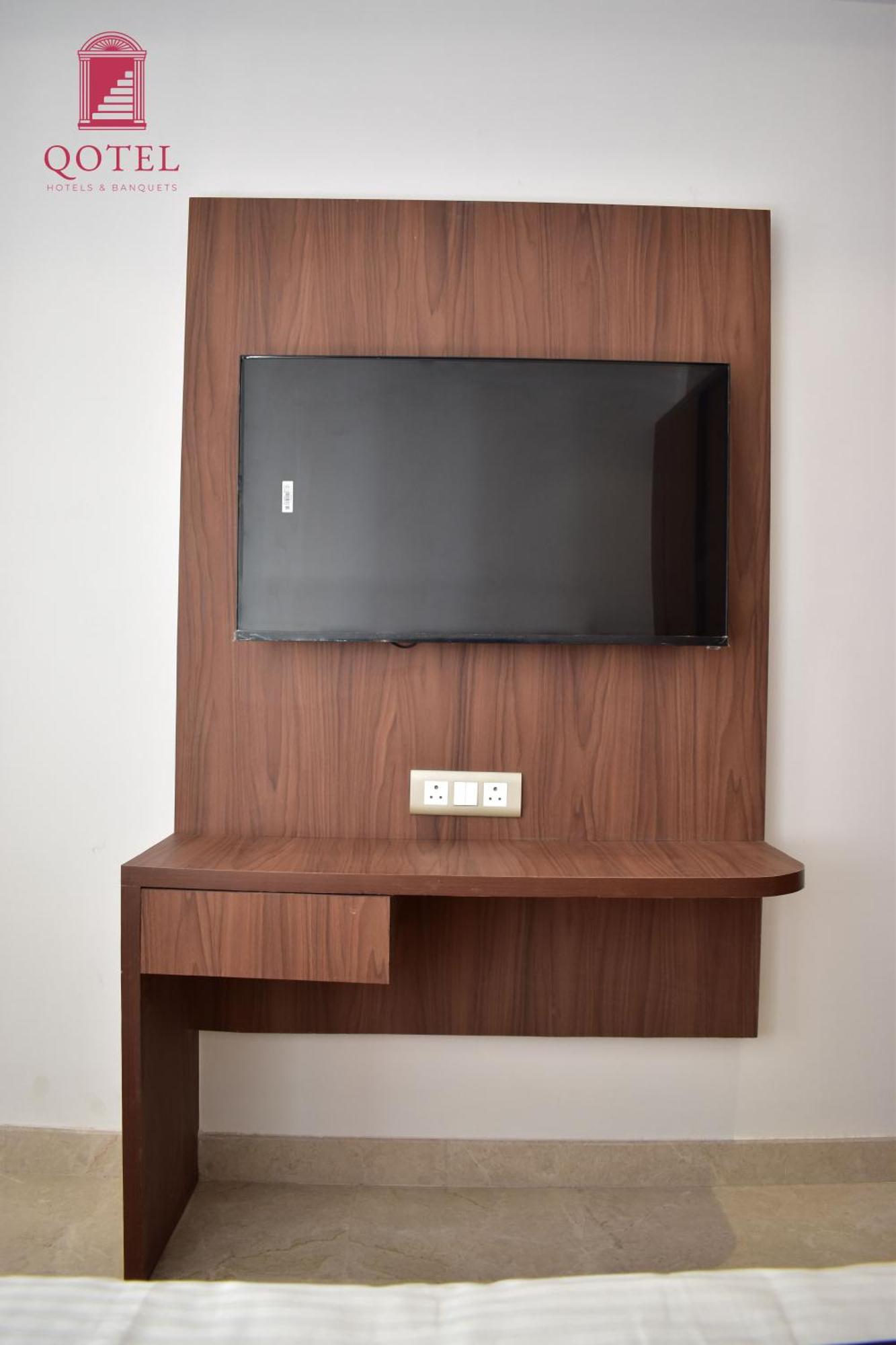 Qotel Hotel Signature Bnb-Ashok Vihar New Delhi Exterior photo
